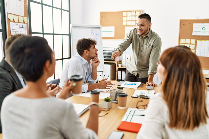 Trabajo en equipo: un pilar esencial para el crecimiento de las empresas y sus empleados.